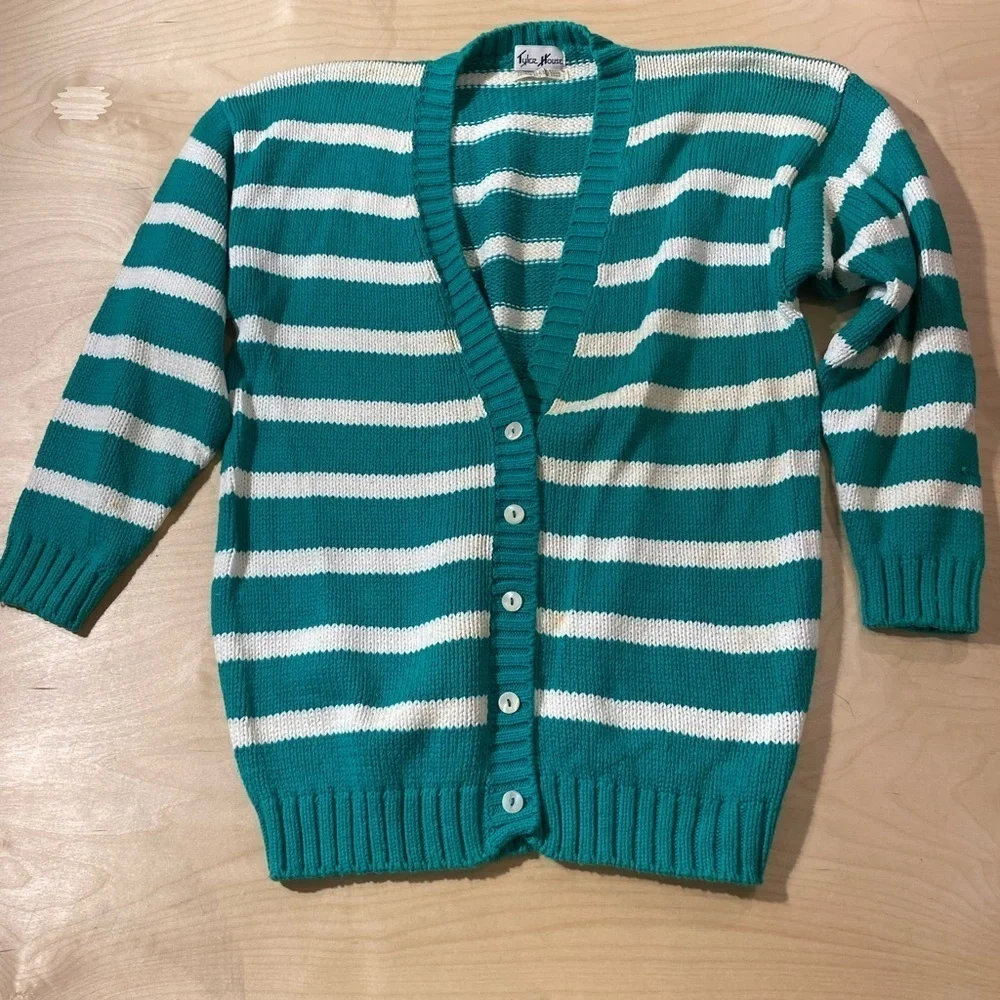 Tyler House Sweater Size Medium (BT)
